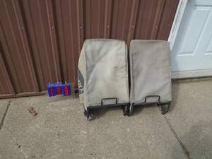 lot 109 image: Qty of 2 Toro grass catcher bags. As shown.