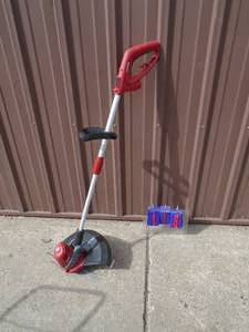 lot 118 image: Craftsman 110 volt weed trimmer. Tested & works. As shown.