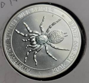 lot 8 image: 2015 Silver Australian 1 Oz. Dollar (The Year of the Spider)