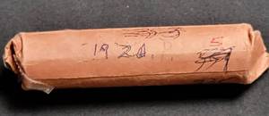 lot 25 image: Roll of Wheat Pennies - From the 20s