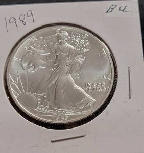lot 26 image: 1989 1 Oz. Silver Eagle