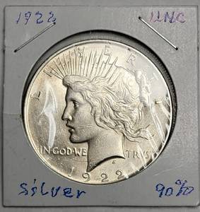 lot 61 image: 1922 Silver Peace Dollar  - UNC