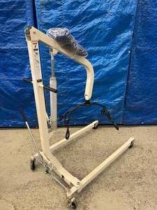 lot 79 image: Joerns Healthcare HML400 Hoyer Classic Manual Patient Lift With Sling - 400 lbs. Weight Capacity - In Excellent Condition 