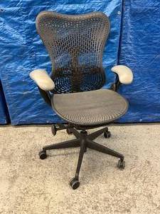 lot 39D image: MSRP $1300 High Quality Herman Miller Mirra Executive Office Fully Adjustable Mobile Mesh Back Chair -Triflex Polymer Back, Adjustable Lumbar Support, Tilt Limiter & Seat Angle, Adjustable Arm Rests & More - Great Pre-owned Condition