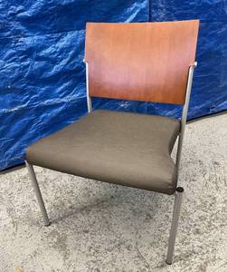 WOW MSRP $1200 High Quality &amp; Design Nemschoff (Herman Miller) 67-91 Reception Waiting Room Office "Whisk" Stack Chair - In Excellent Condition! 12 Year Warranty!