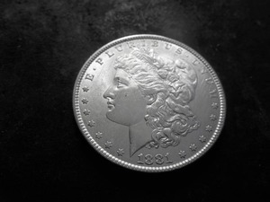 lot 4 image: 1881 Silver Morgan Dollar