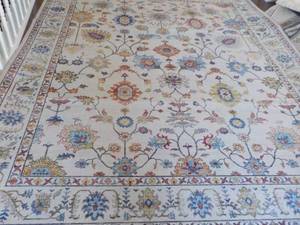 lot 13 image: Crystal Print Floral Washable Area ...