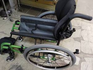 lot 19 image: Matix E2 Wheel Chair with Smart Dri...