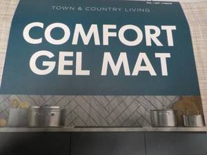 lot 26 image: Town and Country Comfort Gel Mat 20...