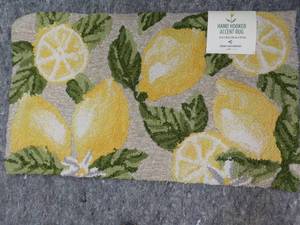 lot 35 image: Hand Hooked Accent Rug 22x 38...
