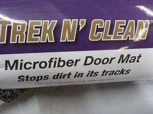 lot 38 image: Trek N Clean Microfiber Door Mat N...