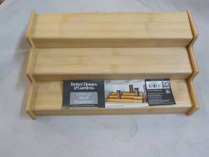 lot 120 image: Better Homes and Garden Shelf Organ...