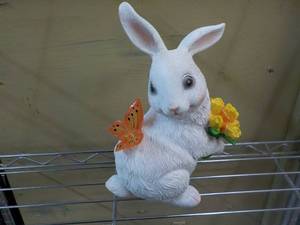 lot 253 image: Solar 10 Resin Rabbit...