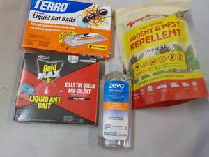lot 256 image: Rodent and Pest Repellent...