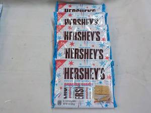 lot 273 image: 5 ct 6 - 1.50 oz Hersheys Candy...