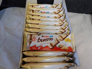 lot 284 image: 2.6 lb. box Kinder Bueno White Choc...