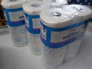 lot 307 image: 6 rolls Meijer Paper Towels 110 2 p...