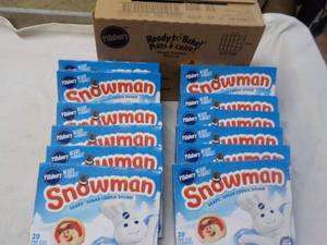 lot 326 image: 24 ct Pillsbury 9.1 oz boxes Snowme...