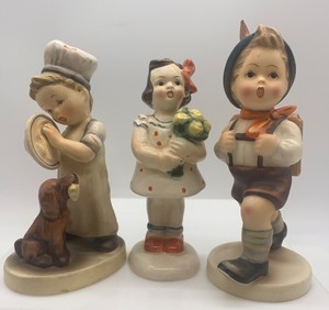 lot 78 image: Set of 3 Hummel-Style Vintage Figurines