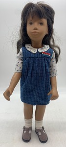 lot 120 image: Vintage Sasha Doll with Blue Dress and Amtrak Pin