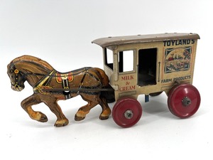 lot 152 image: Vintage Toylands Tin Horse-Drawn Milk Cart
