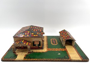 lot 159 image: Vintage Marx Tin Litho Dollhouse with Carport and Yard
