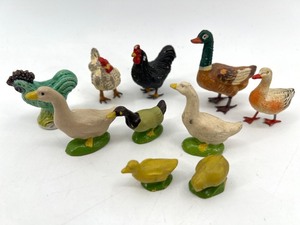 lot 168 image: Set of 9 Vintage Painted Farmyard Animal Figurines