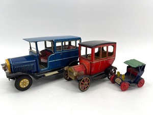 lot 173 image: Set of 3 Vintage Tin Toy Cars - Daimler and Lever Action Models