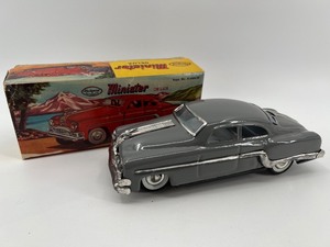 lot 180 image: Vintage Minister De Lux Mechanical Car Toy with Original Box