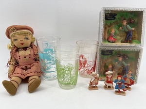 lot 188 image: Collection of 3 Uncle Sam Glasses, Doll, and Little Moppet Figurines
