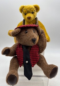 lot 242 image: Knickerbocker Anniversary Collection Teddy Bears Set of 2
