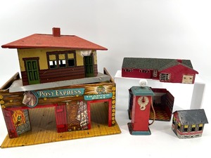 lot 256 image: Vintage Tin Litho Pony Express Gas Station Playset