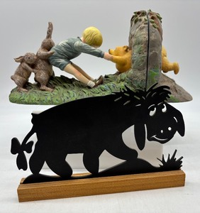 lot 291 image: Disney Charpente Christopher Robin & Winnie the Pooh Bookends