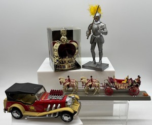 lot 321 image: Set of 4 Collectible Royal and Knight Figures with Vintage Toy Car