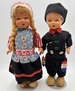 lot 329 image: Pair of Genuine Rozetta Dolls from Amsterdam, Holland