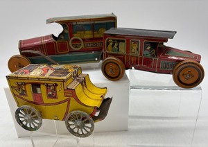 lot 365 image: Collection of 3 Vintage Tin Litho Toy Cars