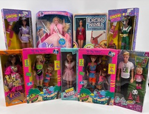 lot 379 image: Collection of 9 Vintage Dolls including Miss America and Dorothy Hamill