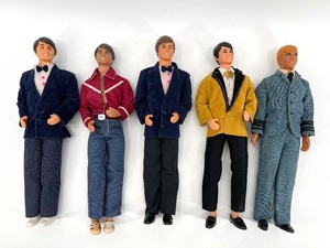 lot 397 image: Vintage Ken Doll Collection - Set of 5 with Original Outfits