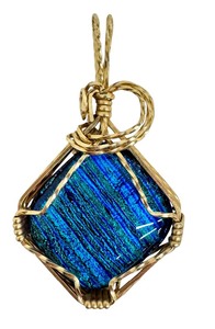 lot 5J image: 10k Gold Wire Wrapped Stunning Art Glass Pendant