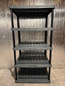 lot 30 image: Plastic Storage Shelf