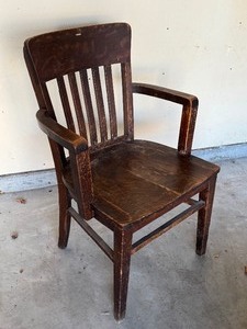 lot 33 image: Vintage Wooden Arm Chair