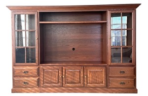 lot 21 image: Amish Crafted Large Wooden Entertainment Center