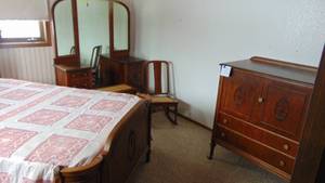 5 Pc Vintage Bedroom Set