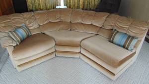 lot 18 image: Sectional with Recliners on Both Ends