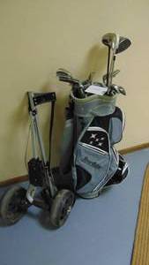 lot 68 image: Touredge Golf Bag with Various Clubs and Caddy