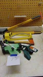 lot 73 image: Yard Items