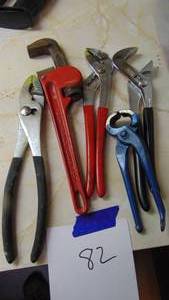 lot 82 image: Lot of Pipe Wrenches and Pliers