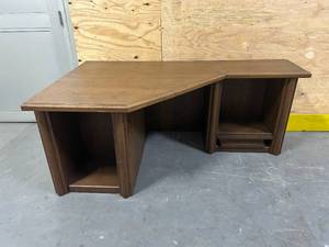 lot 121 image: Office Desk