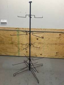 lot 95 image: Retail Display Rack