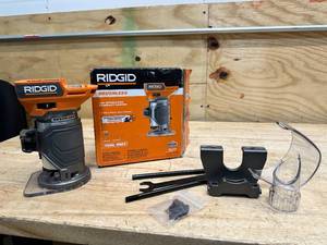 lot 198 image: RIDGID 18V Brushless Cordless Compact Router (Tool Only)